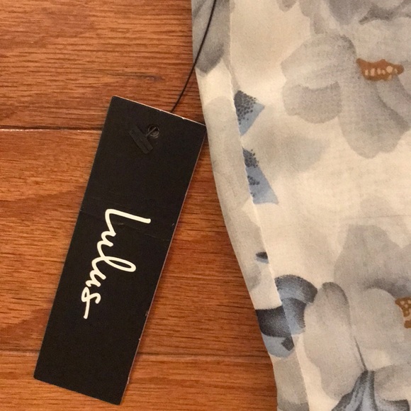 🌸 High Neck Lulus floral fit and flare dress- New - Picture 6 of 11